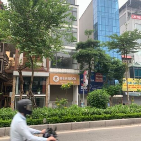 ⚜️ Mặt phố Lạc Long Quân, Tây Hồ, 75m2 6T Thang máy, MT đẹp 5m, Chỉ 37.5 Tỷ ⚜️