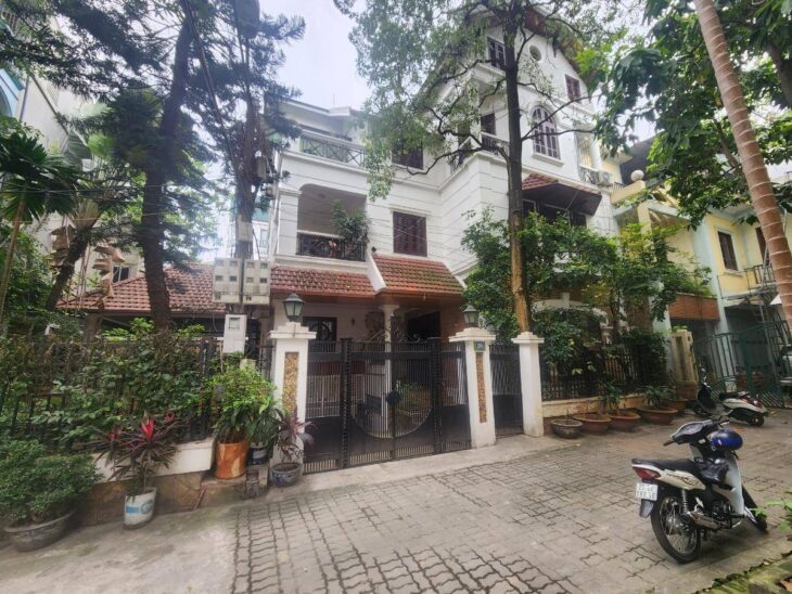 ⚜️ BIỆT THỰ SÂN VƯỜN VIP DỊCH VỌNG, CẦU GIẤY, GIÁ ĐẦU TƯ 270M2 5T MT 20M, CHỈ 65 TỶ ⚜️