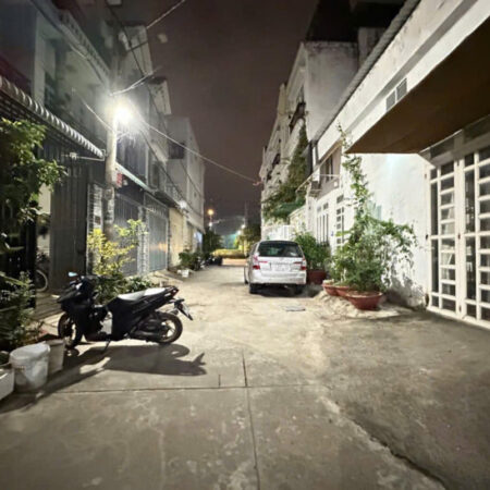 Bán Nhà giá rè 3 tầng đường Thạnh Lộc 37, phường THẠNH LỘC, Q12, dt 53m2 (4mx14m). Giá 4xTỷ