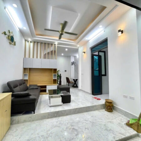 ĐÊ LA THÀNH NHỎ – ĐỐNG ĐA – DT 42M2 X 5T – MT 4M – 7.6TỶ- FULL NỘI THẤT – NGÕ RỘNG THOÁNG