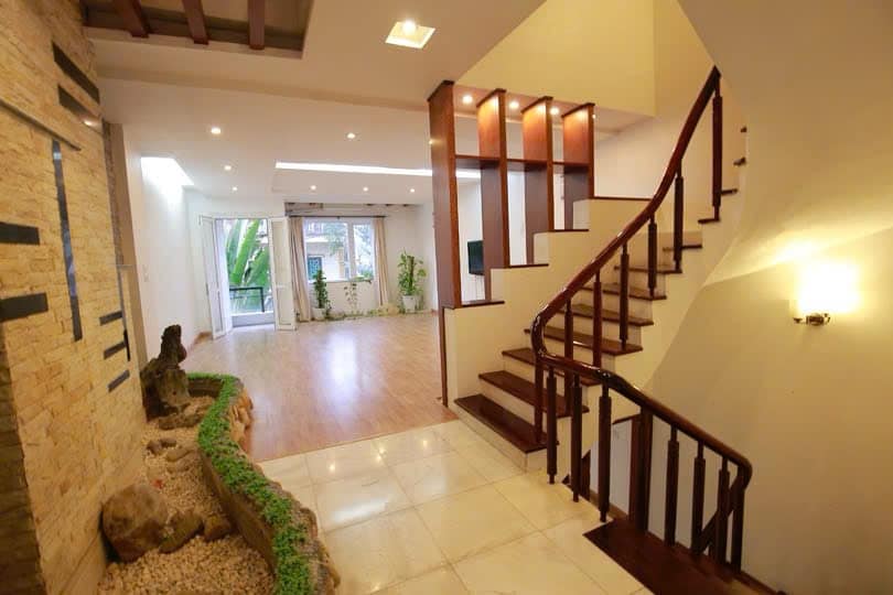 ???? Biệt Thự Sân Vườn Phố Đặng Thai Mai, Tây Hồ, Gara Ô tô, 135m2 4T MT 6m, Chỉ 49.5 Tỷ ????