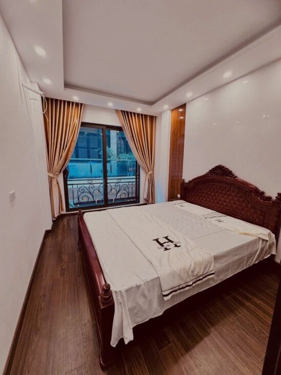 SIÊU HIẾM ĐÓN TẾT – LẠC LONG QUÂN 45M2 x 5T – 11.5 TỶ – KINH DOANH – Ô TÔ
