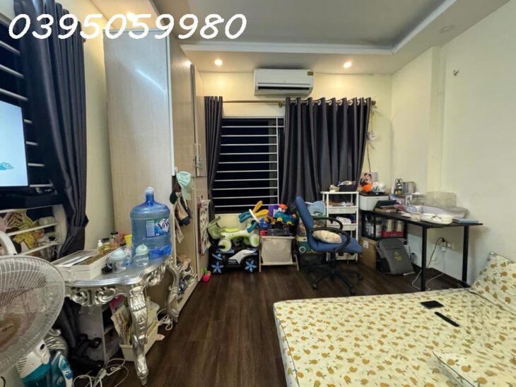 NHÀ ĐẸP Ở NGAY ĐÓN TẾT, NGÔ GIA TỰ, LONG BIÊN, 40M, 4T, GIÁ 5,X TỶ, GẦN PHỐ – LÔ GÓC SIÊU THOÁNG