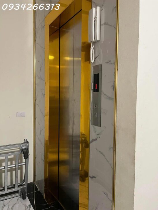 Hoàng Hoa Thám – 32m2 – 6 Tầng – Thang máy – 4m măt tiền – Ngõ thông – Kinh doanh