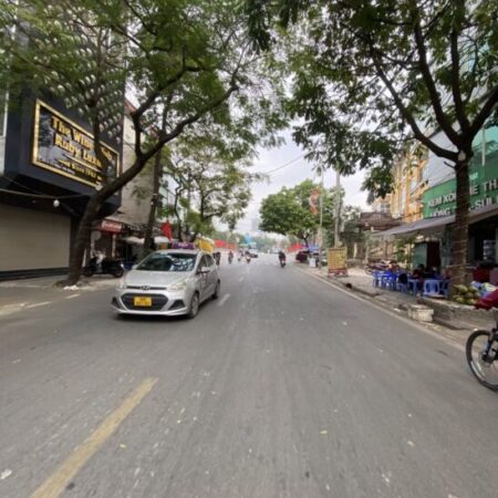 Nhà 4 tàng Tô Hiệu 45m2 – ngõ to đùng 2 thoáng – oto cạnh nhà – dân xây chắc chắn – ở ngay – trung