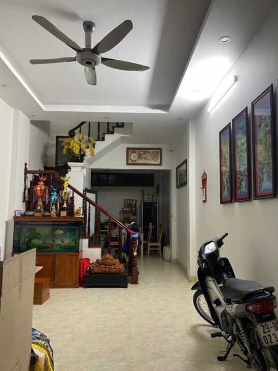 Nhà 4 tàng Tô Hiệu 45m2 – ngõ to đùng 2 thoáng – oto cạnh nhà – dân xây chắc chắn – ở ngay – trung