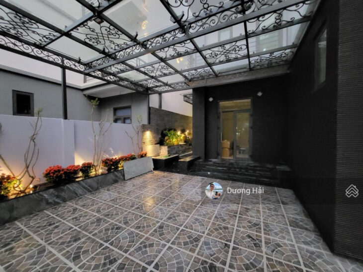 Bán nhà Yên Phụ Tây Hồ – 170m x MT 9m – Cách Mặt Hồ Tây 20m – Ô Tô Vào Nhà – Ở Sướng