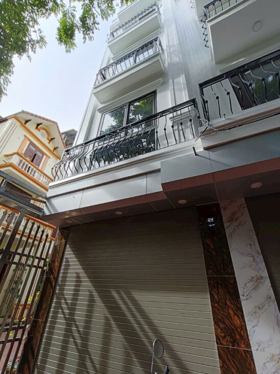 NHÀ MỚI Ở LUÔN PHỐ TRẠM- LONG BIÊN, 45M2,5 TẦNG,MT 3.5 M, 6.6 TỶ CÓ THƯƠNG LƯỢNG.