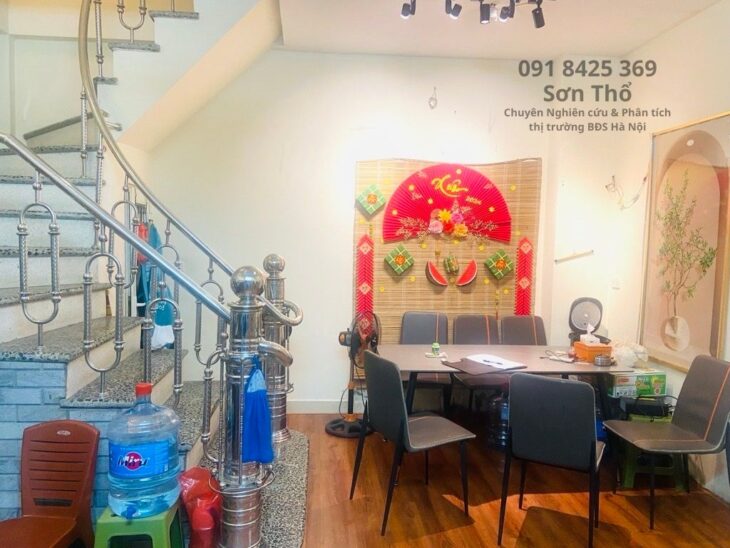 An Dương 29m – 4 Tầng – Ngõ Ô tô vài bước ra mặt đường. Sổ đỏ vuông, không QH. Thoáng sáng sạch sẽ.