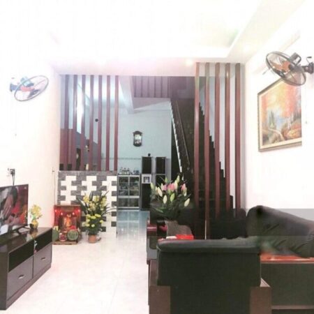 Bán nhà mặt tiền giá 5.7 tỷ đường Kiến Thiết – Tp Nha Trang. Giá rẻ nhà kiên cố xây rất đẹp
