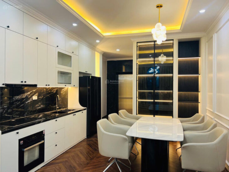 Cần bán nhà tại KĐT Văn Khê DT 48m2 full nội thất mới tinh – thang máy – phân lô – ô tô tránh –