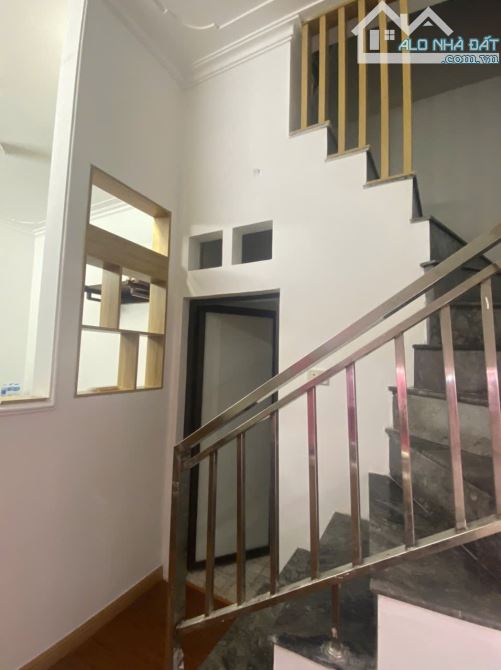 Căn nhà bán giá rẻ chỉ 3.8 tỷ ngay Chợ Văn Điển, gần ô tô Trung Tâm Tứ Hiệp Thanh Trì