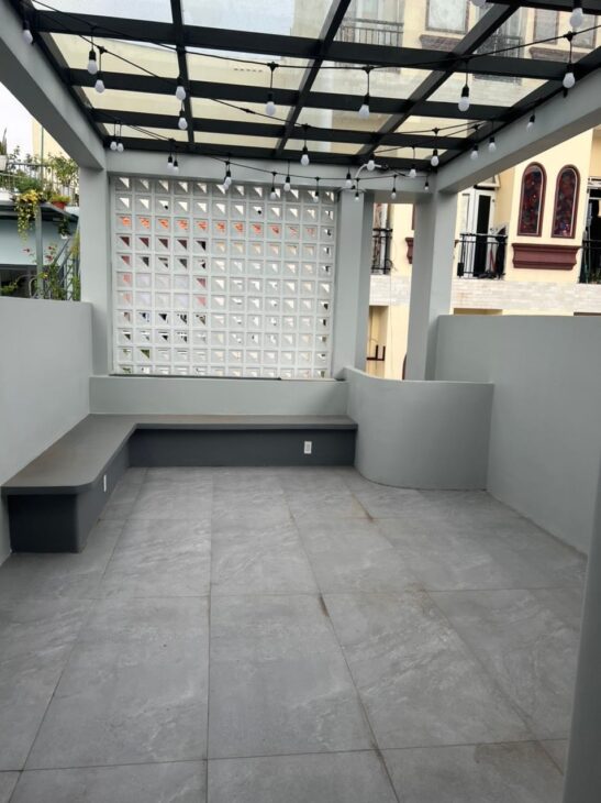 Bán nhà NGUYỄN THÁI SƠN, 5 phòng, 4.3m x 15m, 5.6 tỷ còn tl.