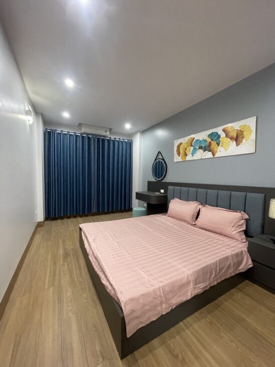 Hiếm, Bán nhà đẹp Ngọc Thuỵ – Long Biên – Ô tô Tránh – Gần chợ, công viên, 40m2,5 tầng nhỉnh 7 tỷ