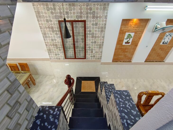 Bán gấp nhà NGUYỄN TRUNG TRỰC, B THẠNH, 3 lầu, 5.25 tỷ
