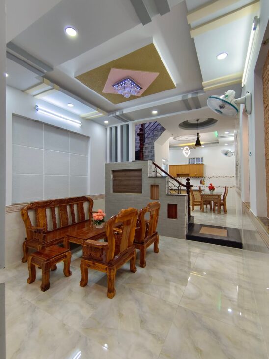 Bán gấp nhà NGUYỄN TRUNG TRỰC, B THẠNH, 3 lầu, 5.25 tỷ