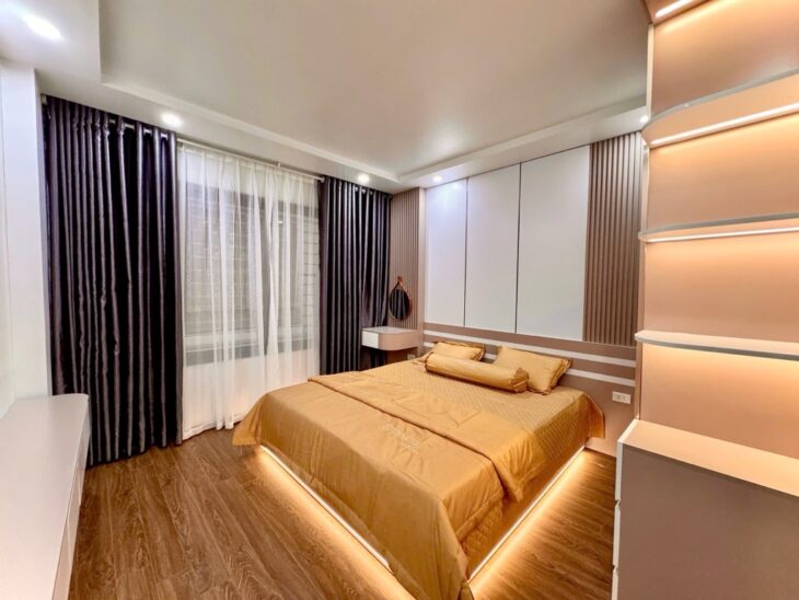 NHÀ ĐẸP VÕ CHÍ CÔNG – 5 TẦNG – 35M2 X 5T – 6.8 TỶ KHÔNG GIAN SỐNG ĐẲNG CẤP