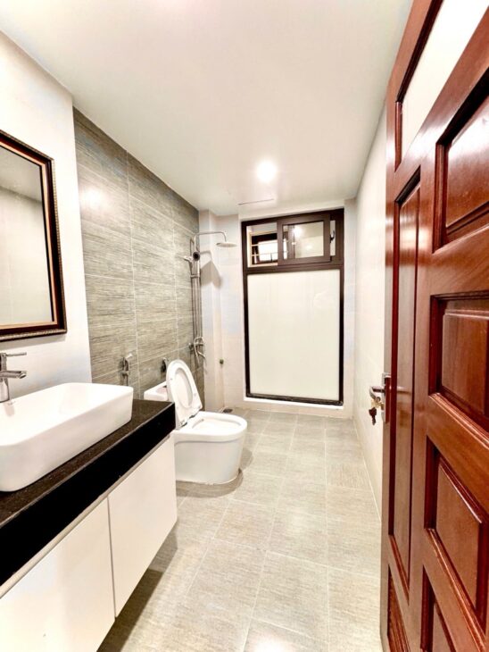 NHÀ ĐẸP VÕ CHÍ CÔNG – 5 TẦNG – 35M2 X 5T – 6.8 TỶ KHÔNG GIAN SỐNG ĐẲNG CẤP