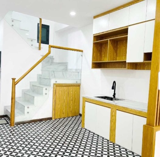 Nhà 2 tầng mới MT Đặng Thúc Liêng P4Q8. Giá 7,6 Tỷ TL