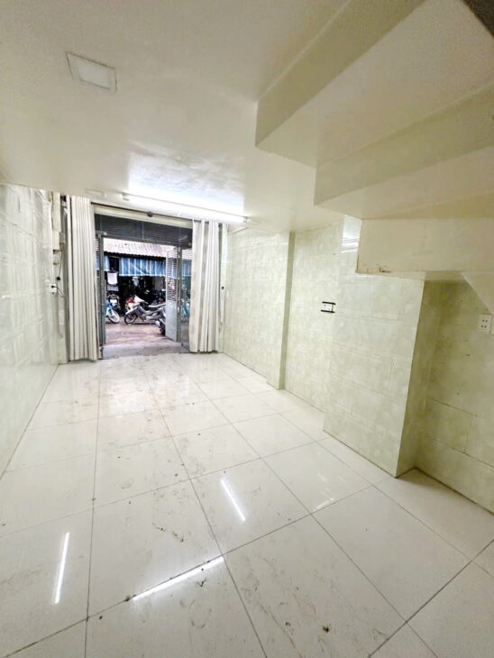 Nhà trệt, lửng, lầu hẻm ôtô 5m đường Trần Bình Trọng P1Q5. Giá 5,5 tỷ TL