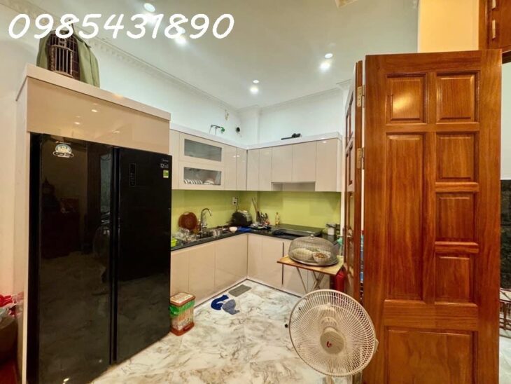 BÁN NHÀ KIM NGƯU HBT HN, 37m² x 5 tầng, giá hơn 8 tỷ (TL)