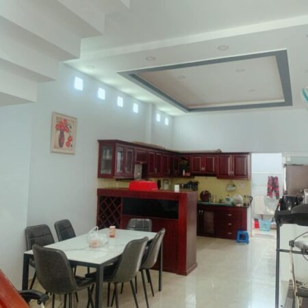 Bán nhà CÔ GIANG, PN, 5.15 TỶ, 3 phòng, 4m x 12m