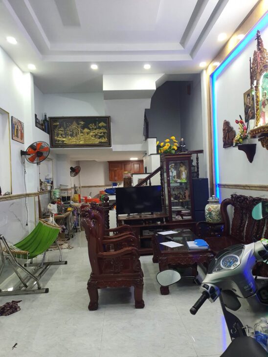 Bán nhà 6.3 tỷ, QUANG TRUNG, 4m x 12m, 4 phòng, gần VINCOM.