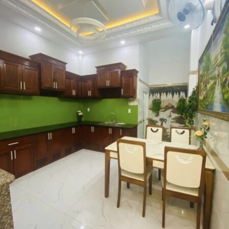 Bán gấp nhà 4.25 tỷ, PHAN XÍCH LONG, 3 lầu, 40m2