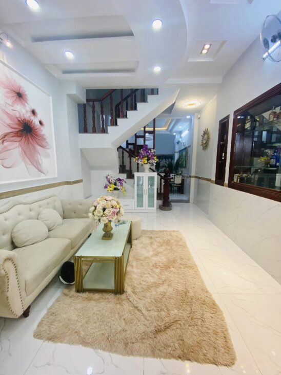 Bán gấp nhà 4.25 tỷ, PHAN XÍCH LONG, 3 lầu, 40m2