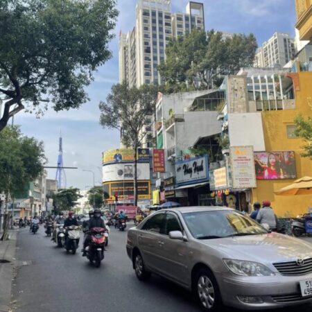 Bán gấp nhà Q10, CAO THĂNG, 4m x 15m, 60m2, 4 phòng, giá 7.5 tỷ.