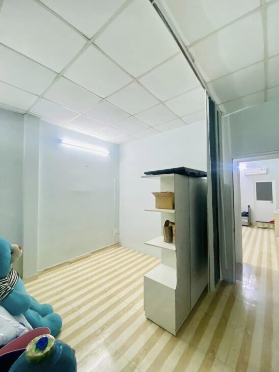 Chỉ 3.9 tỷ bán nhà HUỲNH THỊ HAI, Q12, 65m2, 4.2m X 16m