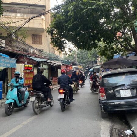 BÁN NHÀ XINH LUNG LINH ĐÓN TẾT DIỆN TÍCH 40M , MẶT TIỀN 4.2M GIÁ CHỈ 5.1 TỶ SIÊU HIẾM CÒN