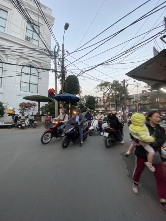 BÁN NHÀ XINH LUNG LINH ĐÓN TẾT DIỆN TÍCH 40M , MẶT TIỀN 4.2M GIÁ CHỈ 5.1 TỶ SIÊU HIẾM CÒN