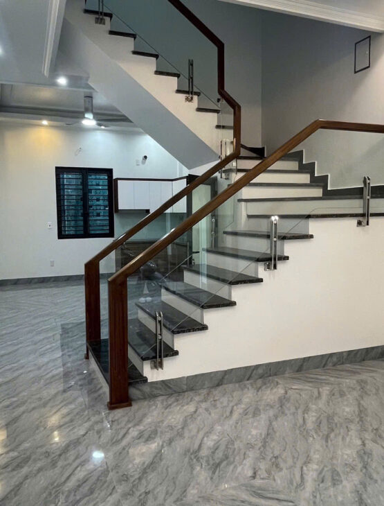 Chính chủ cần bán căn nhà 3 tầng kiên cố, ngõ ra đường Ngô Quyền, Trường Chinh