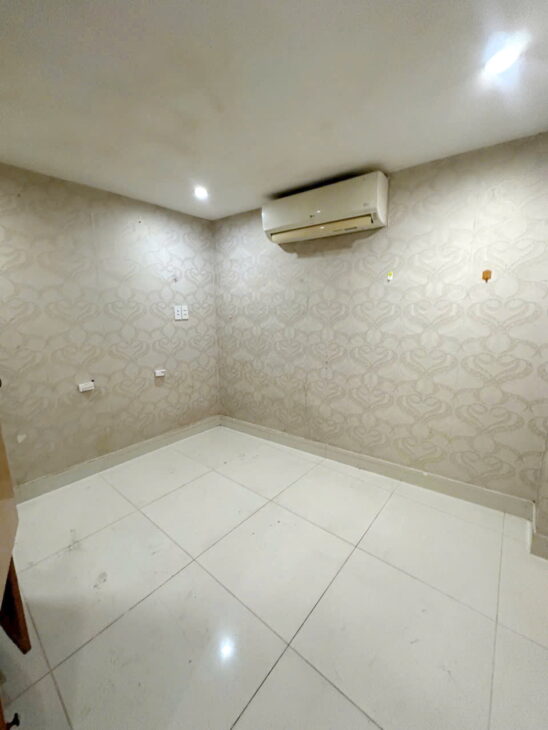 Nhà trệt, lửng, lầu hẻm ôtô 5m đường Trần Bình Trọng P1Q5. Giá 5,5 tỷ TL