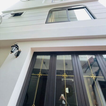 BÁN NHÀ RIÊNG BÁT KHỐI -LONG BIÊN, 30M2,5 TẦNG, MT 5M, 6.2 TỶ. BÁN NHÀ RIÊNG BÁT KHỐI -LONG BIÊN, 30M2,5 TẦNG, MT 5M, 6.2 TỶ.
