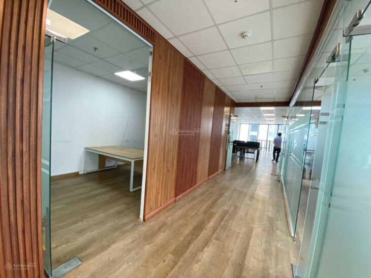 Chỉ còn duy nhất 1 văn phòng cho thuê tại Sao Mai Buiding 19 Lê Văn Lương 180m2 bao trọn thuế phí