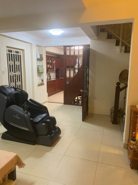 Nhà HUỲNH VĂN BÁNH – 5m x 14m – 4 tầng – hẻm ô tô sổ A4 hoàn công đủ