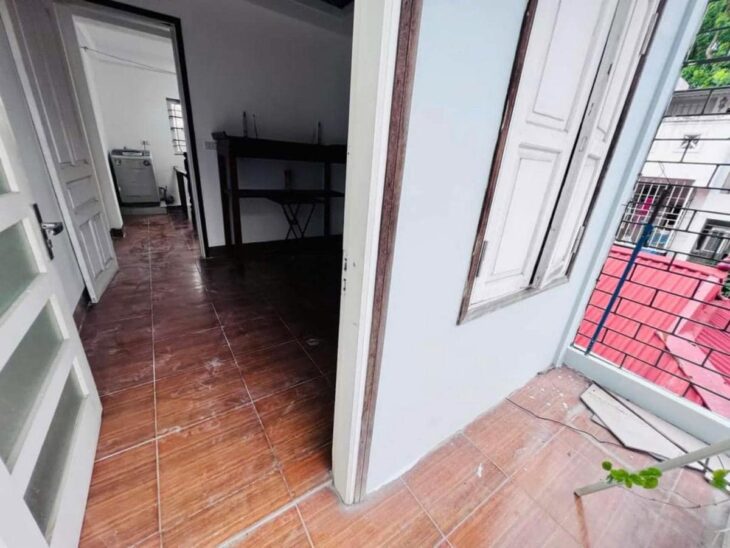 Chùa Láng -Chỉ hơn 5 tỷ – Nhà 5 Tầng – Mt 3.3m – Phân Lô 2 Mặt Thoáng – 1 Bước ra Ô tô – Đủ Công