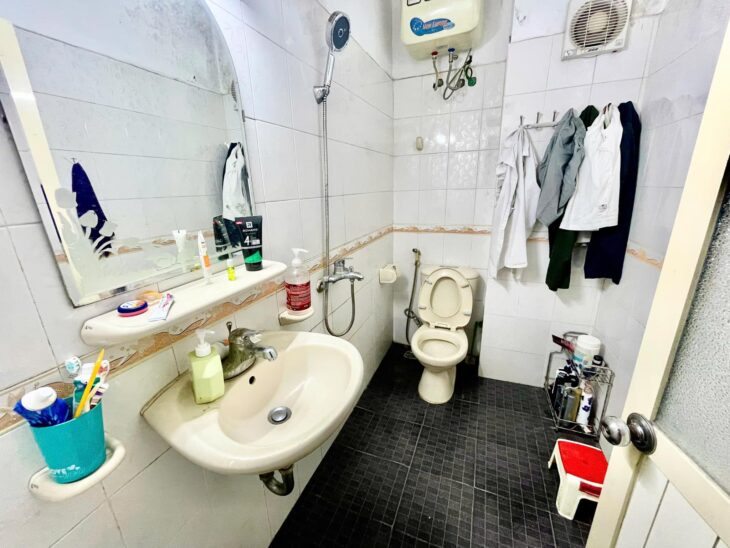 Nhà Xuân Phương, Nam Từ Liêm. 51m2, dân xây 3 tầng, mt 3,7m. Giá 6,35 tỷ