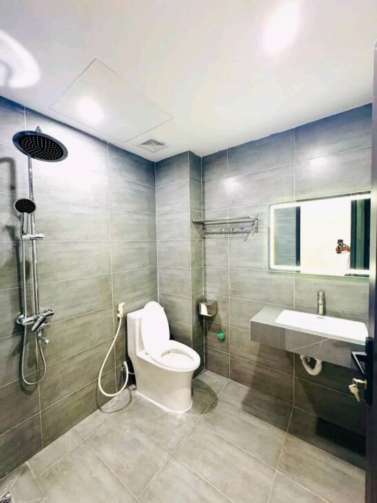 NHÀ MỚI HOÀNG HOA THÁM – BA ĐÌNH – 40M2 x6T-MT 5M-8.9 TỶ-Ô TÔ ĐỖ 24/24