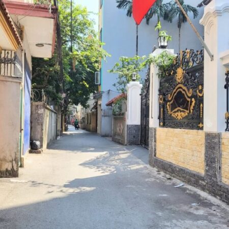 7.2 tỷ có nhà Hồ Tùng Mậu, Nam Từ Liêm lô góc.36m2 4 tầng 4PN.MT 3.5m