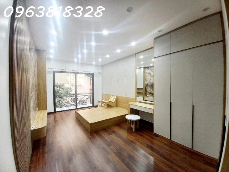 NHÀ PHÂN LÔ – TT CẦU GIẤY – 6 TẦNG THANG MÁY – Ô TÔ NGỦ TRONG NHÀ – FULL NỘI THẤT – THIẾT KẾ SANG