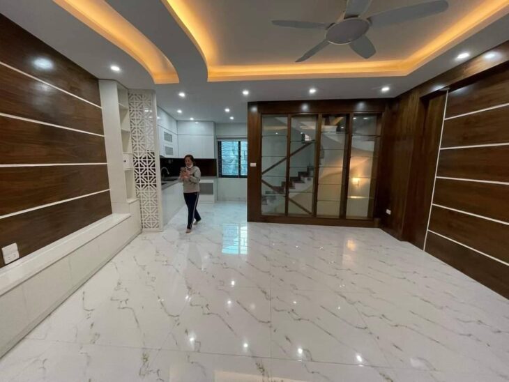 Bán Nhà Xuân La, Tây Hồ.41m2, 6 tầng, gara oto.mt 5m, 11.9 tỷ