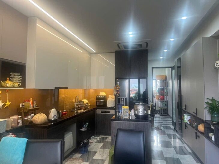 NHỈNH 18 TỶ – BA ĐÌNH – 60m* 6 TẦNG THANG MÁY – NGÕ Ô TÔ TRÁNH – KINH DOANH
