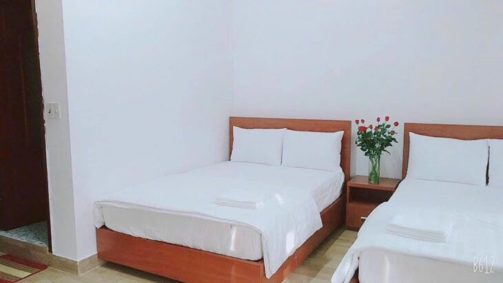 khách sạn Đà Lạt 12 phòng, MT đường Lý Tự Trọng, p 2, thành phố Đà Lạt 0938974428