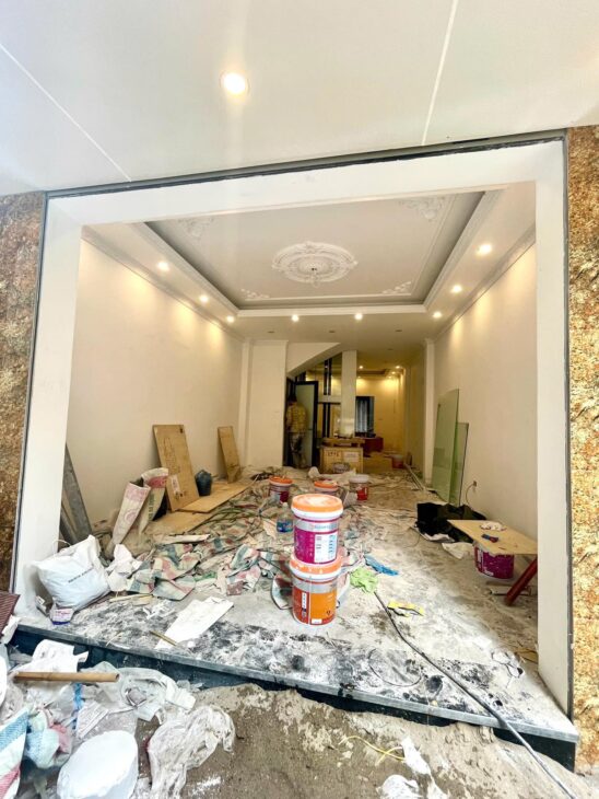 PHÂN LÔ NHÀ MỚI ĐÓN TẾT – 5 TẦNG THANG MÁY NHẬP KHẨU ÊM RU – 2 THOÁNG – SỔ VUÔNG NHƯ TỜ A4 – Ô TÔ