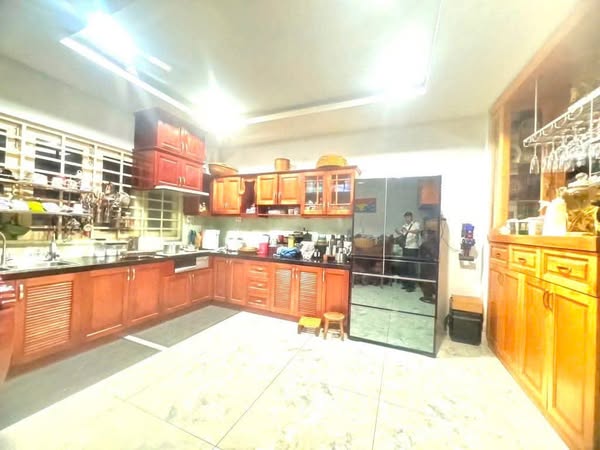 GẦN LOTTE NGUYỄN VĂN LƯỢNG- Ô TÔ VÔ NHÀ- 90M- 5X18M- 2 TẦNG- 8.X TỶ