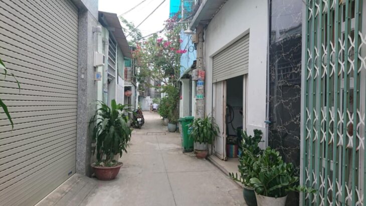 NHÀ NGAY SÂN BANH TÂN XUÂN – HÓC MÔN 72M2. CHỈ 2,8 TỶ TL.