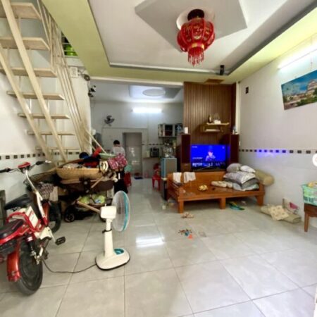 NHÀ 2 TẦNG HT 35 – 3 PHÚT QUA GÒ VẤP. GẦN HÃNG BIA HENIKEN, SIÊU THỊ METRO. CHỉ 2,98 TỶ TL. NHÀ 2 TẦNG HT 35 – 3 PHÚT QUA GÒ VẤP. GẦN HÃNG BIA HENIKEN, SIÊU THỊ METRO. CHỉ 2,98 TỶ TL.